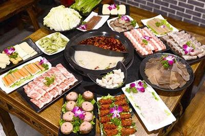 重慶崽兒火鍋加盟投資解析 2021年燜鍋項目投資不高，開店更輕松
